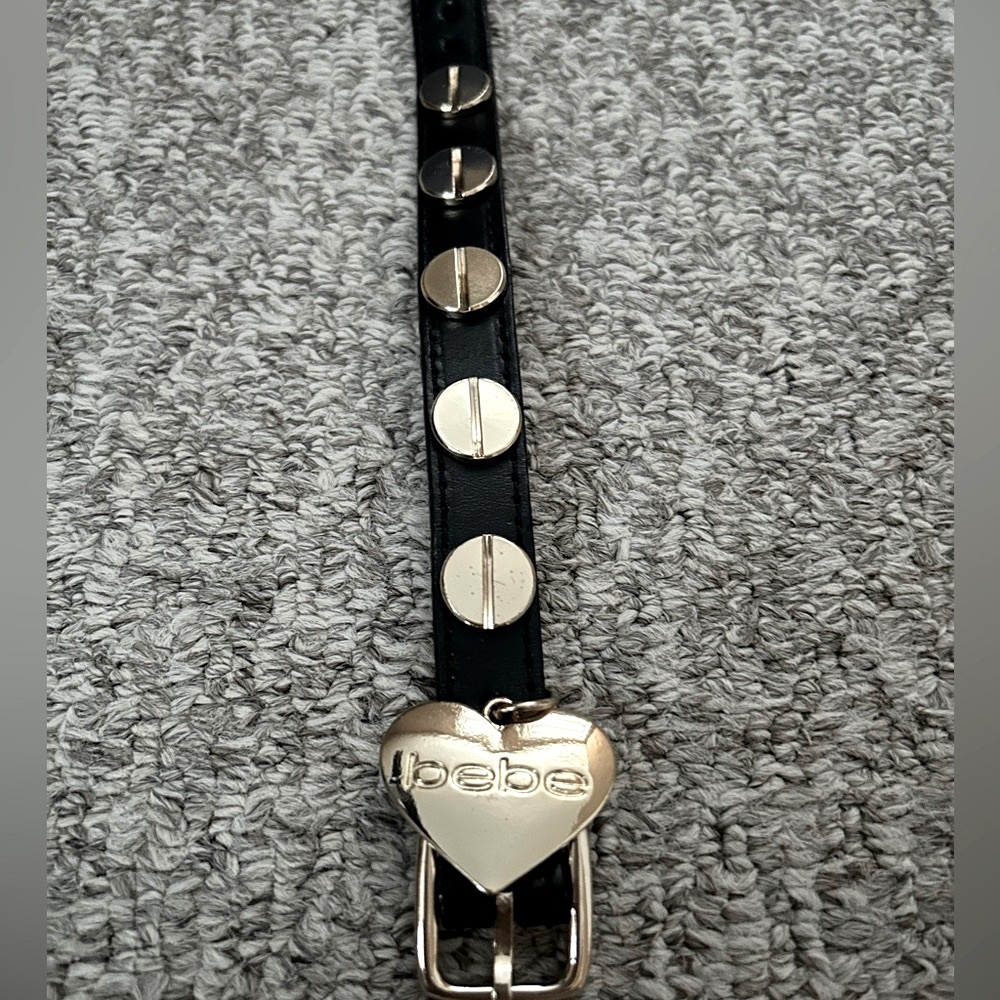Bebe belted heart bracelet